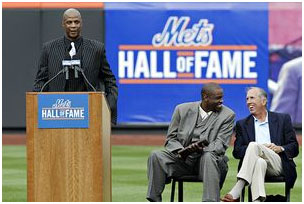 Darryl Strawberry during his Mets Hall Of Fame induction